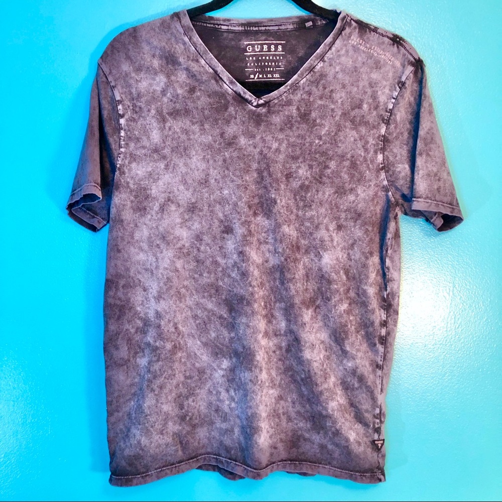 Guess Men’s Acid Wash V-Neck T-Shirt - Picture 2 of 8